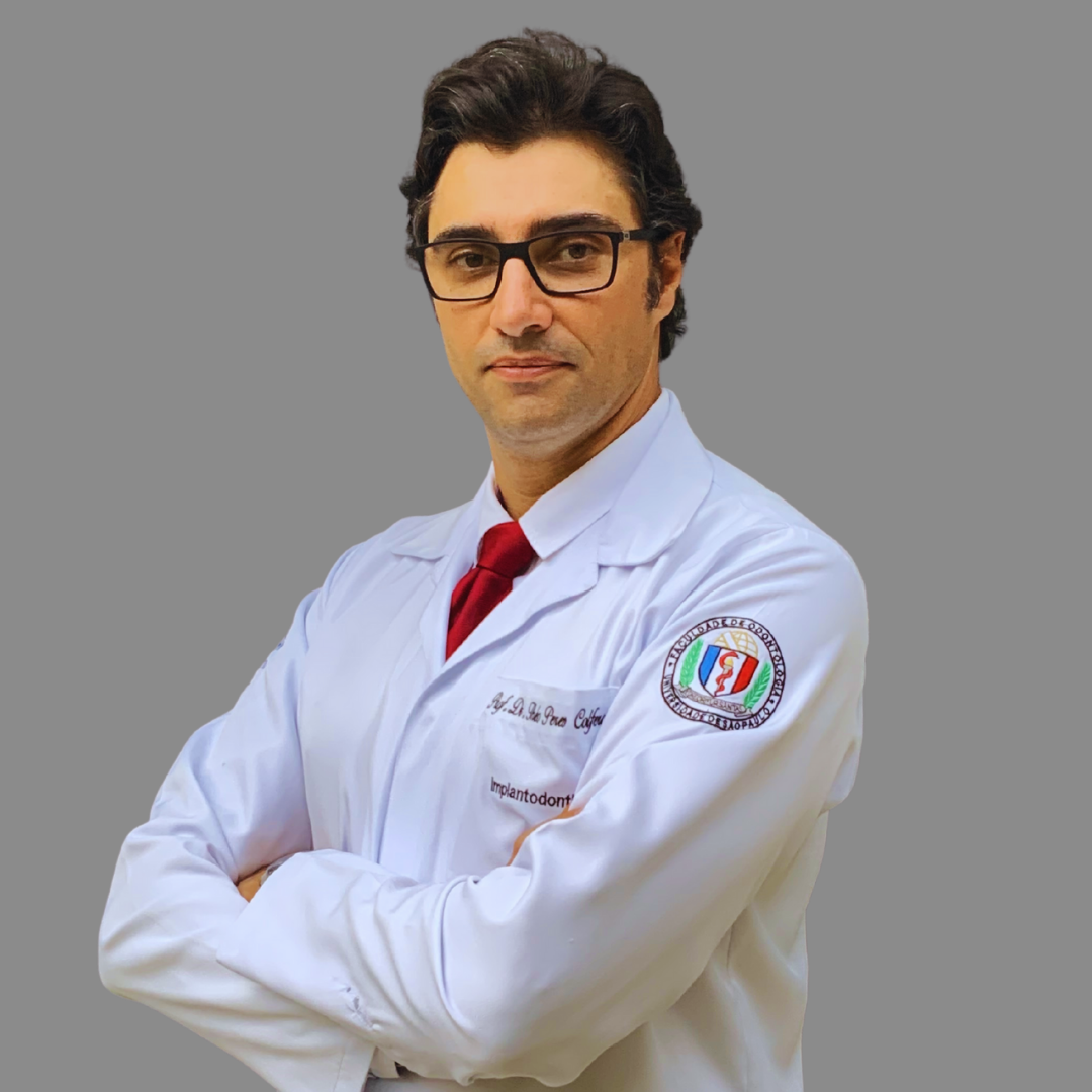 Dr. Théo Peres Colferai CRO_ – Implantodontista